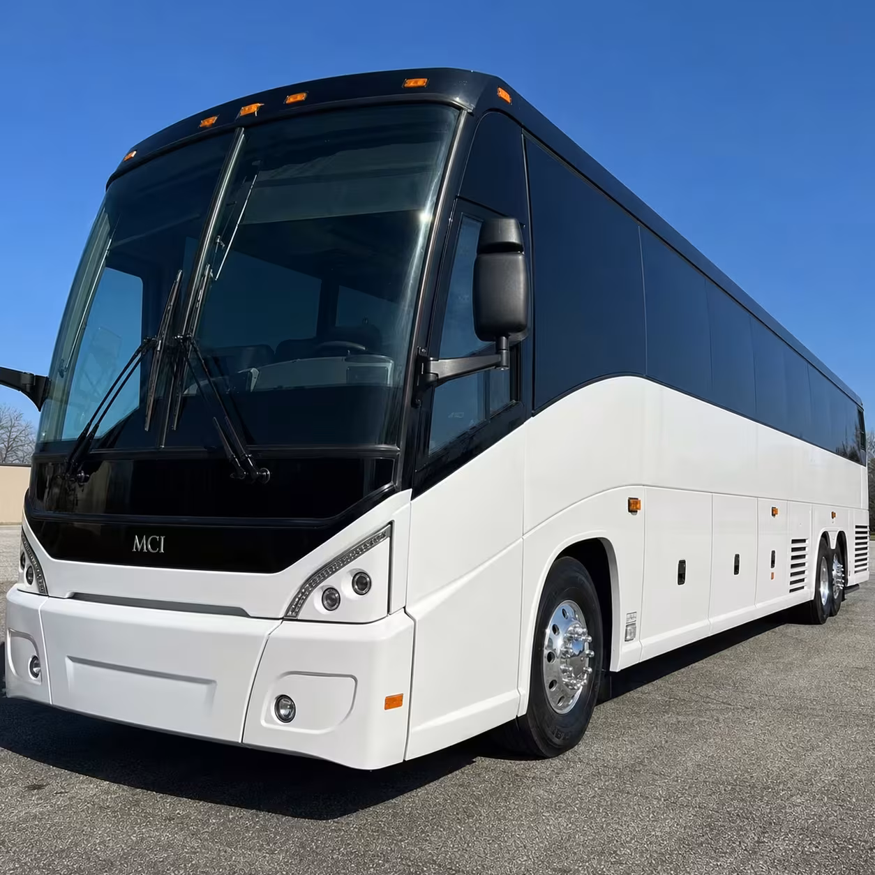 choosing the right bus size for your livonia group s airport transfer