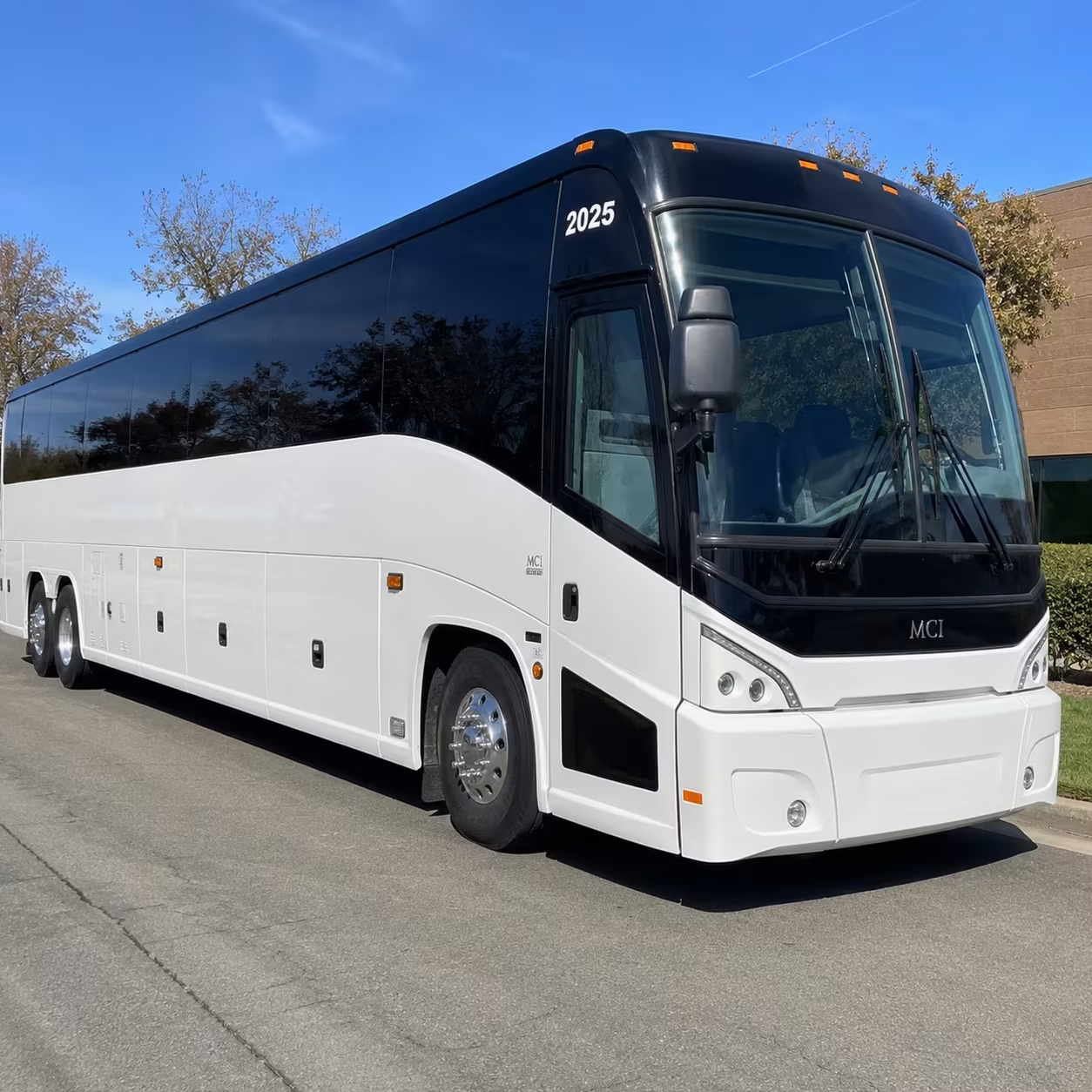 livonia charter bus rentals to freedom hill amphitheatre