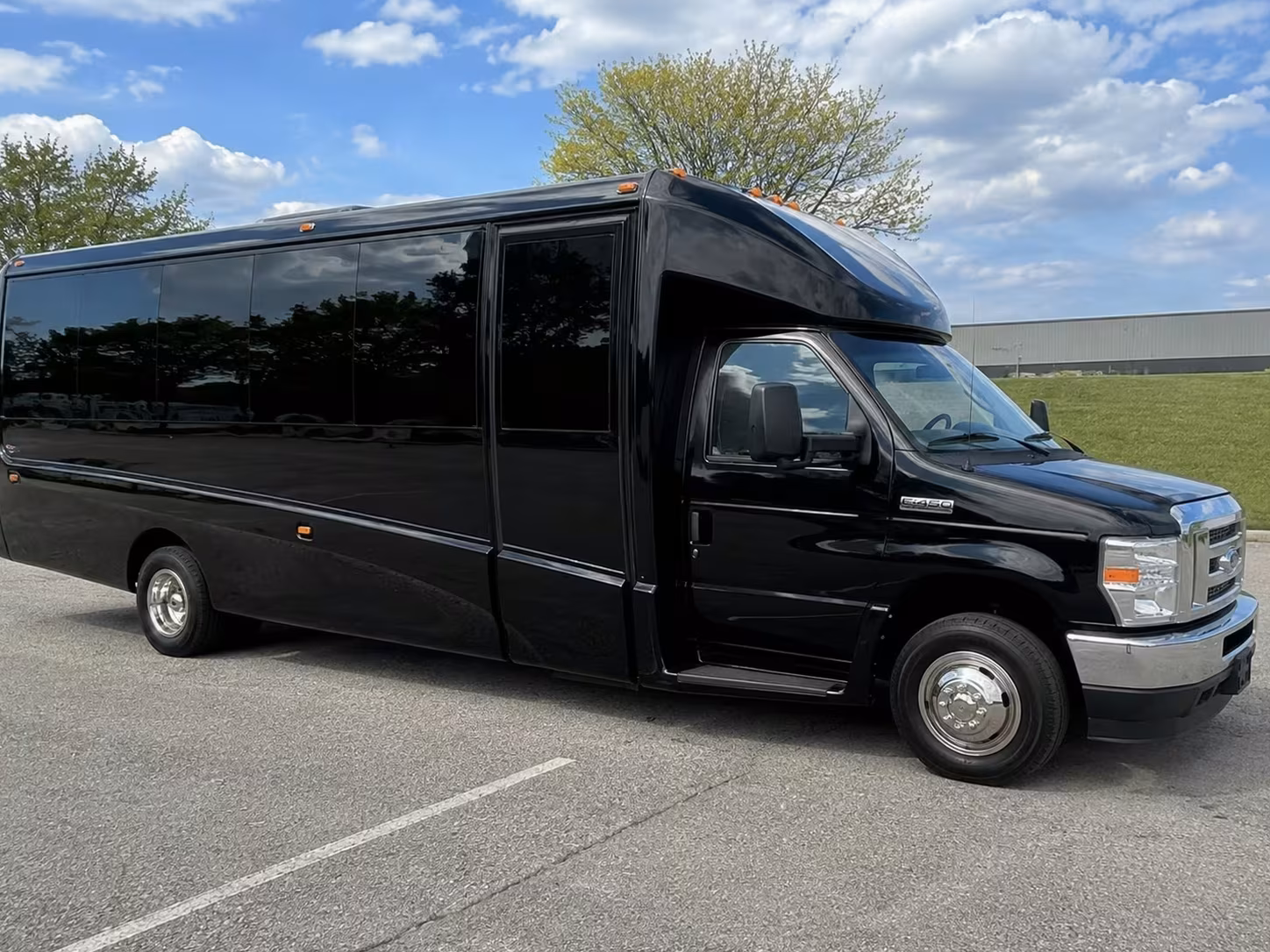 minibuses for detroit zoo field trips from livonia schools