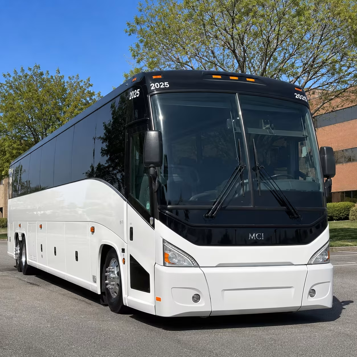pine knob music theatre shuttle buses from livonia