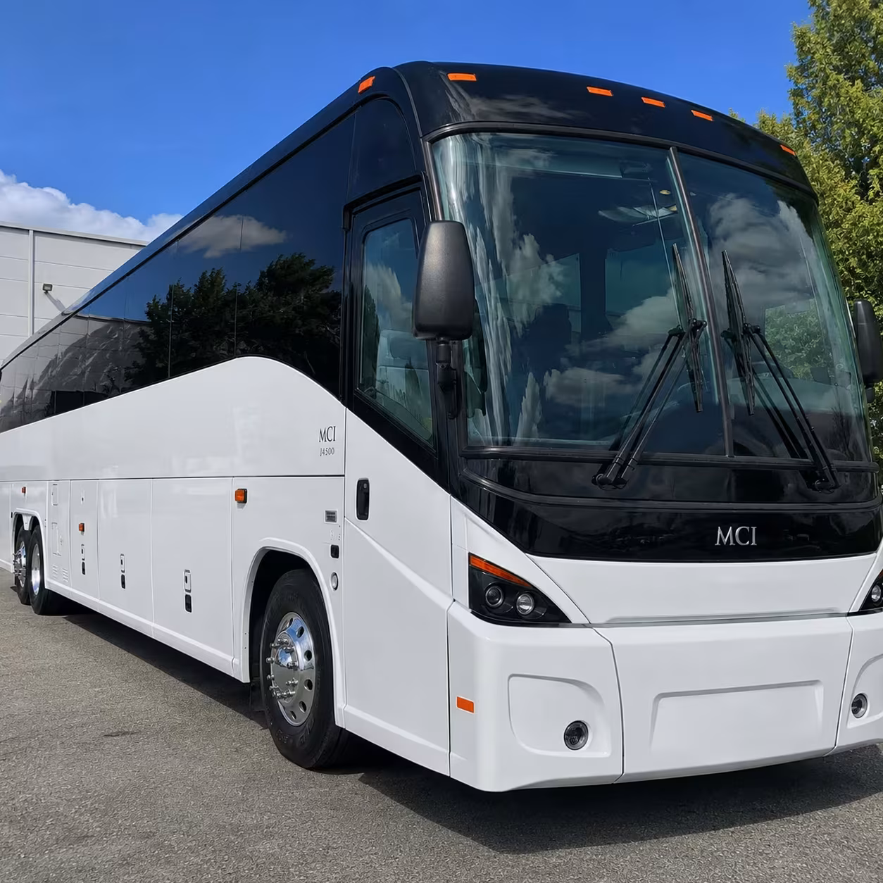 recurring employee bus rentals and long term contracts in livonia